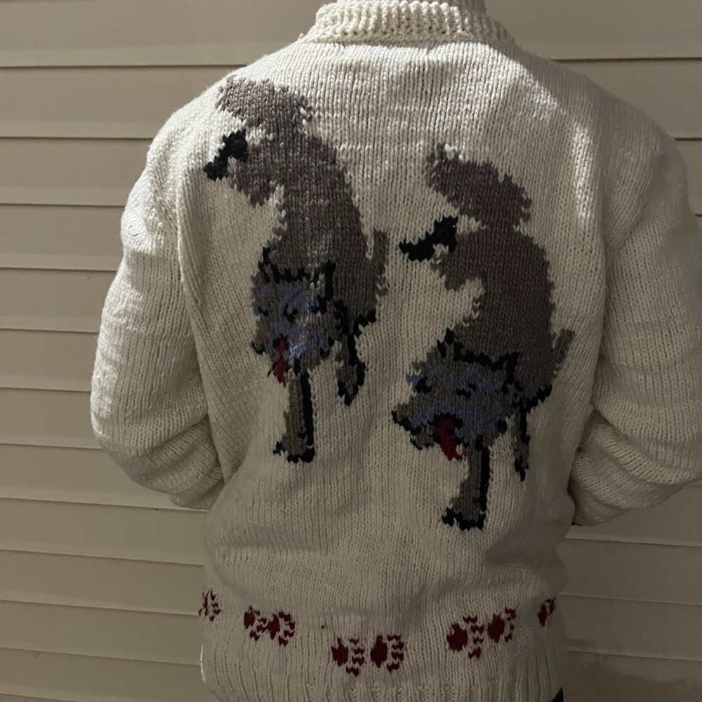 Mary maxim design Cowichan sweater wolfs vintage style handmade - Picture 10 of 11